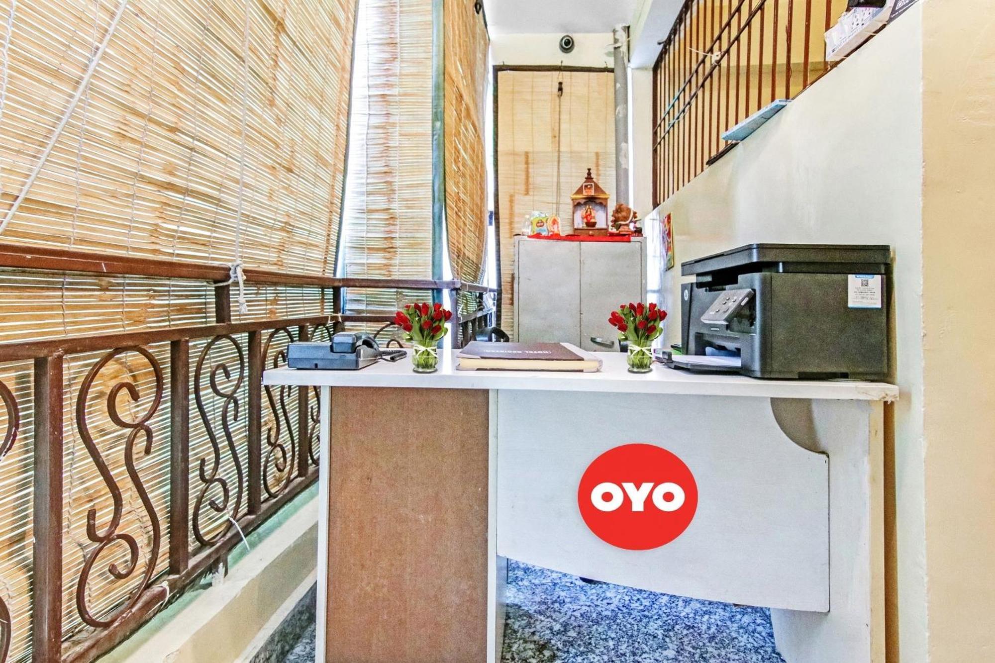 Super Hotel O Royal Green Нью-Делі Екстер'єр фото
