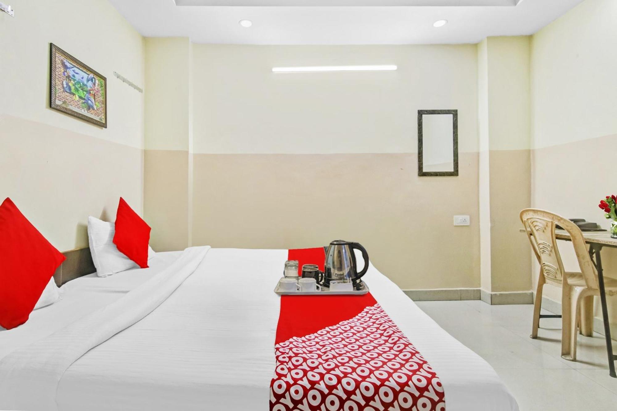 Super Hotel O Royal Green Нью-Делі Екстер'єр фото